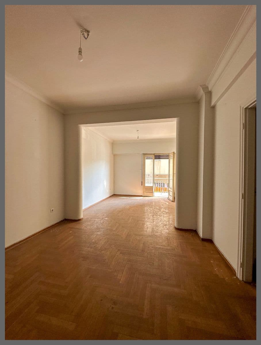 2-room Apartment, 110m² — Kipseli, built 1957 - 4