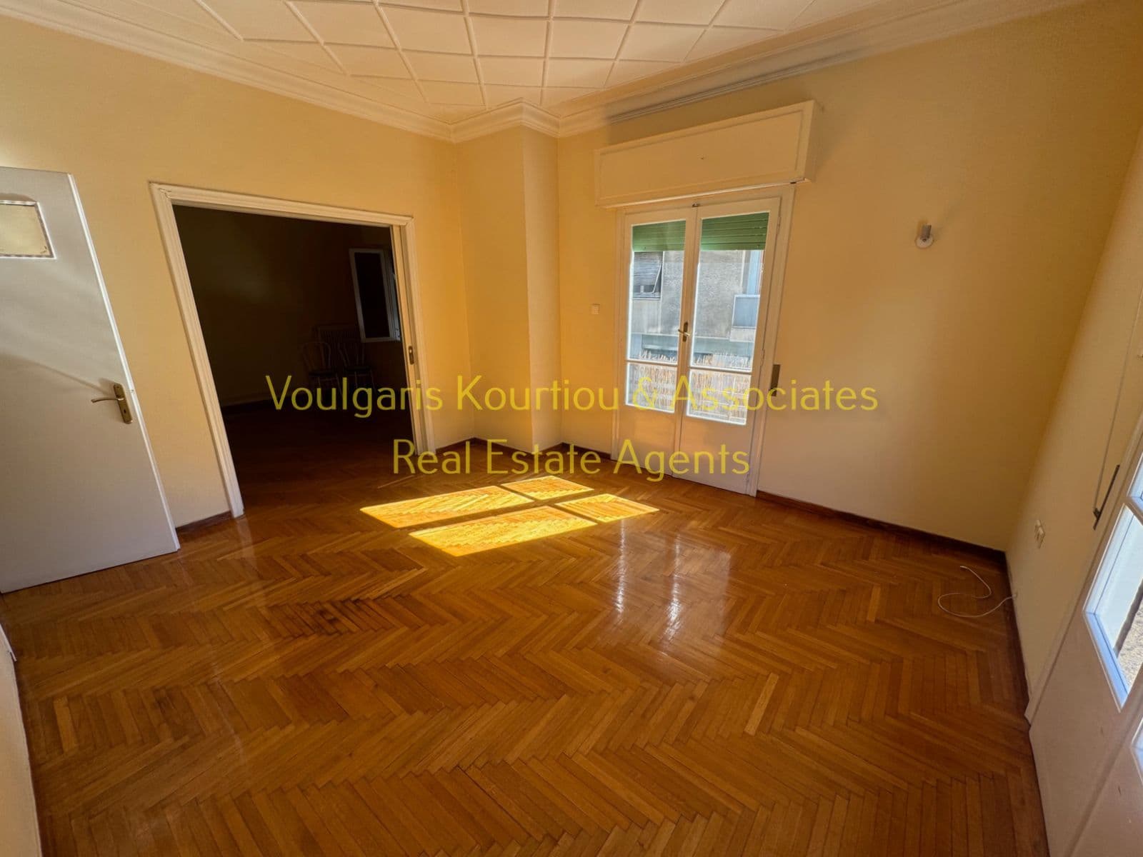 3-room Apartment, 132m² — Piraeus, built 1978 - 4