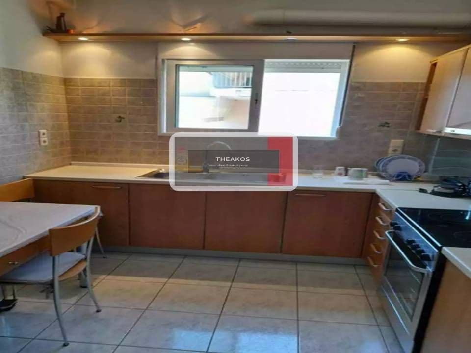 2-room Apartment, 97m² — Chalandri, built 1975 - 3