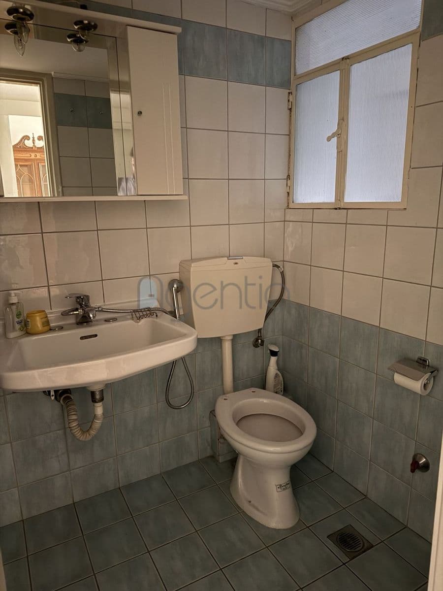 2-room Apartment, 91m² — Kipseli, built 1972 - 8