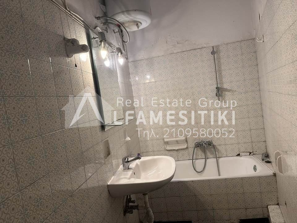 2-room Apartment, 110m² — Metaxourgeio, built 1979 - 3