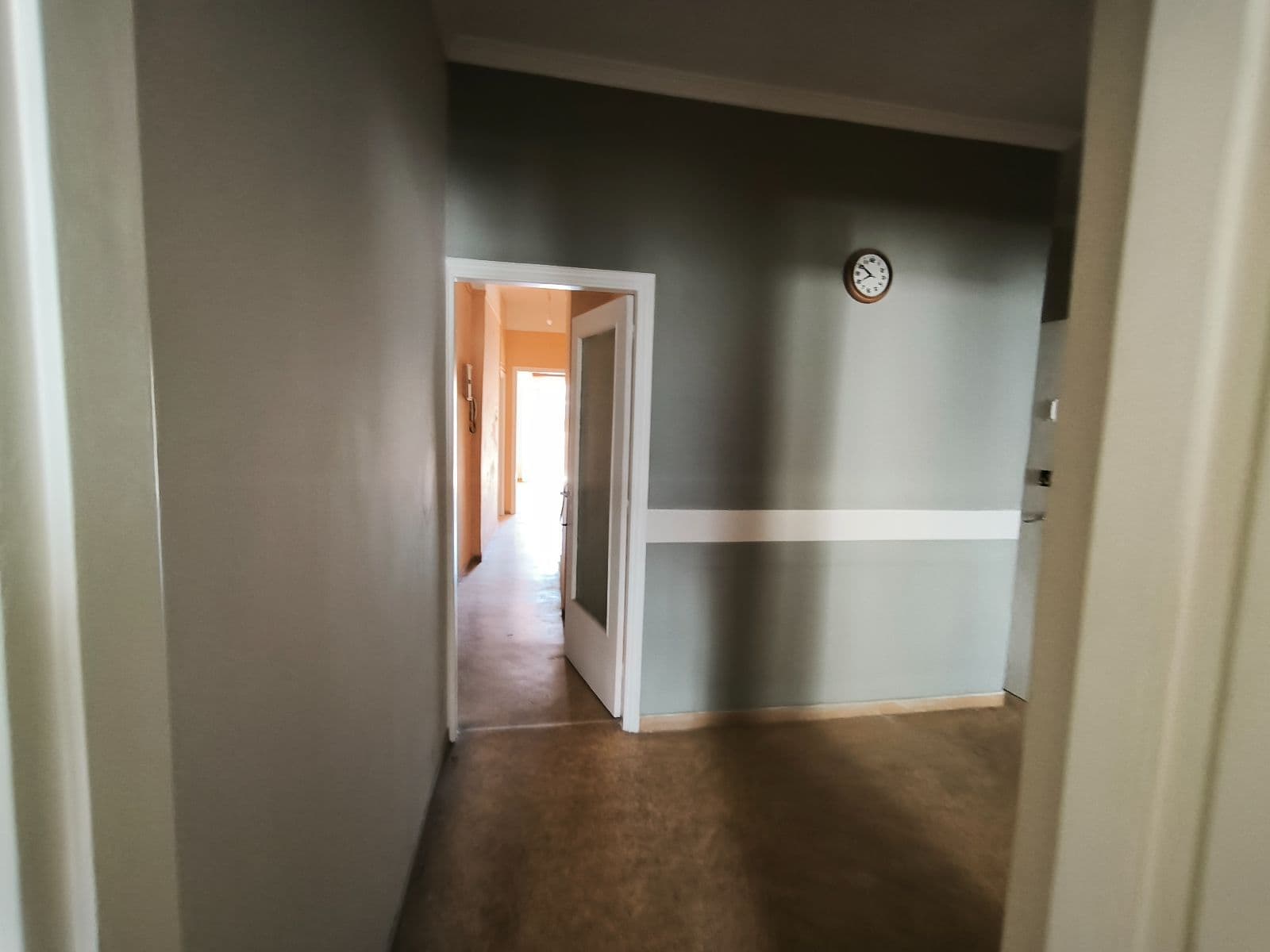 2-room Apartment, 78m² — Kipseli, built 1963 - 3