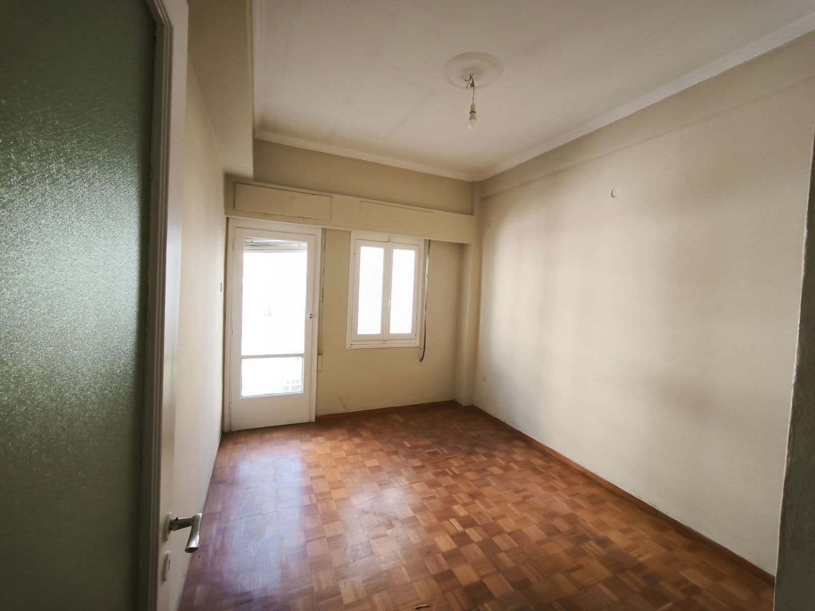 2-room Apartment, 78m² — Kipseli, built 1963 - 5