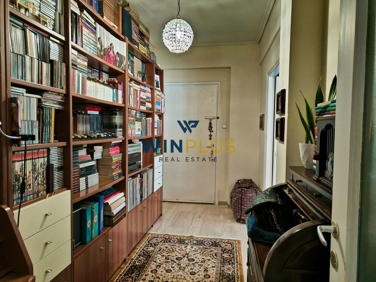 2-room Apartment, 95m² — Marousi, built 1975 - 6