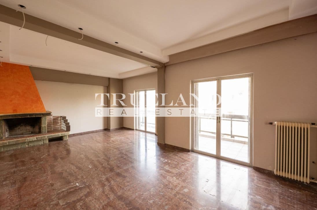 3-room Apartment, 114m² — Marousi, built 1977 - 3