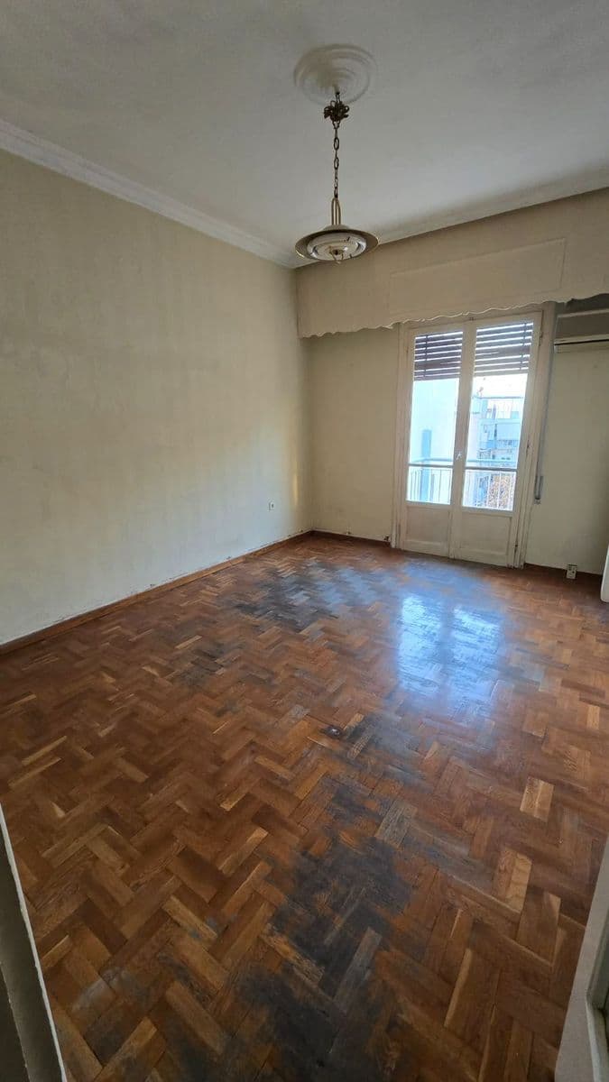 2-room Apartment, 92m² — Kipseli, built 1968 - 2