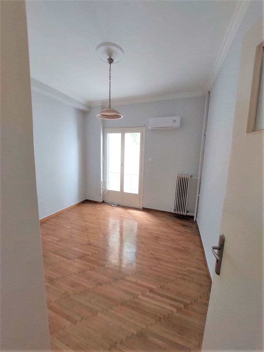 2-room Apartment, 73m² — Kipseli, built 1965 - 5