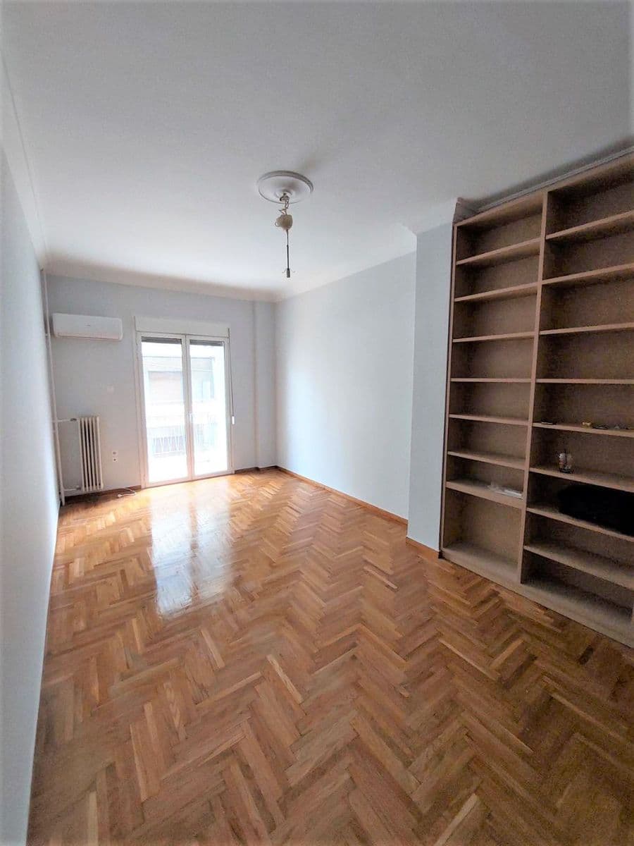 2-room Apartment, 73m² — Kipseli, built 1965 - 1