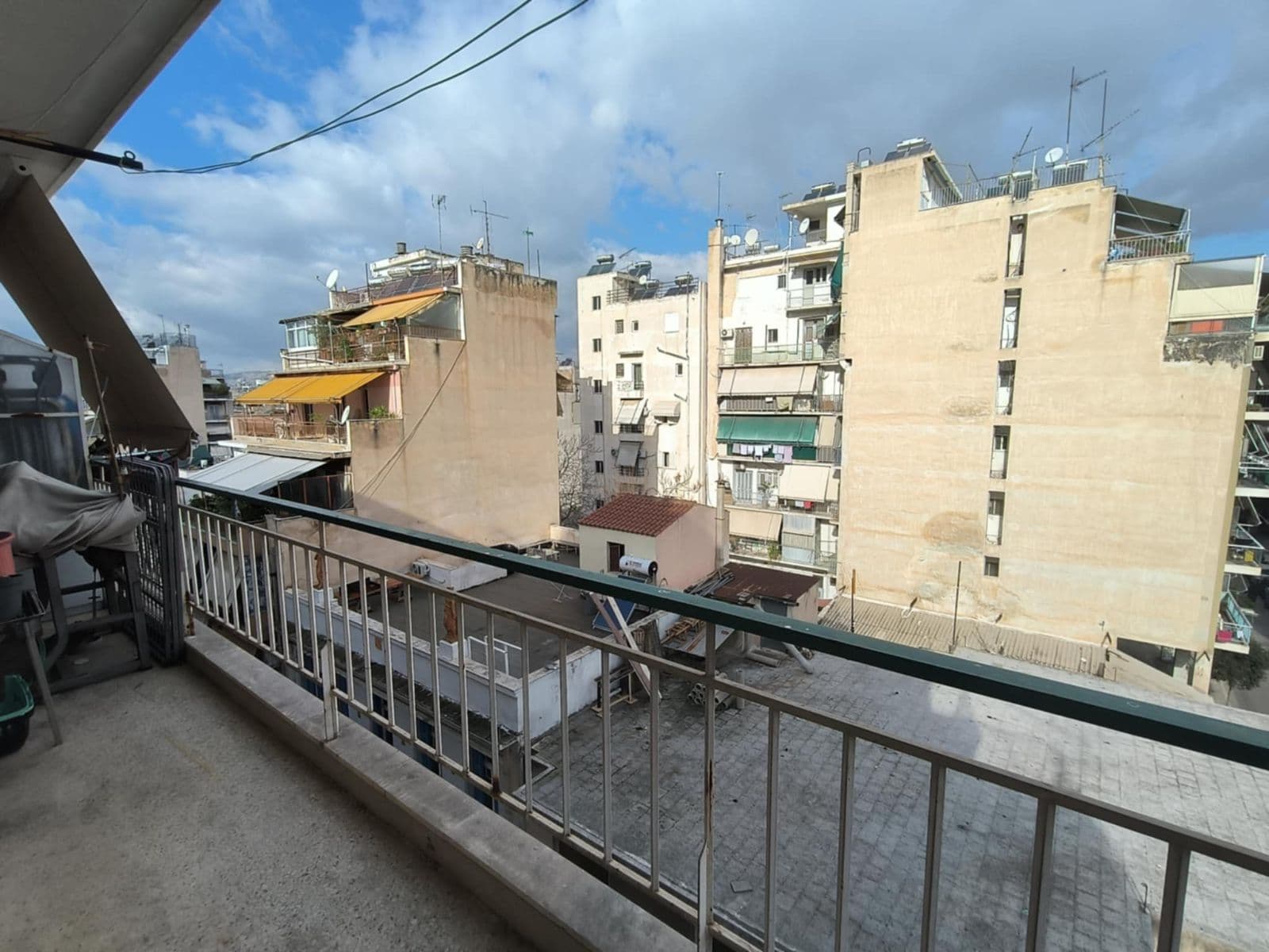 2-room Apartment, 71m² — Metaxourgeio, built 1975 - 4