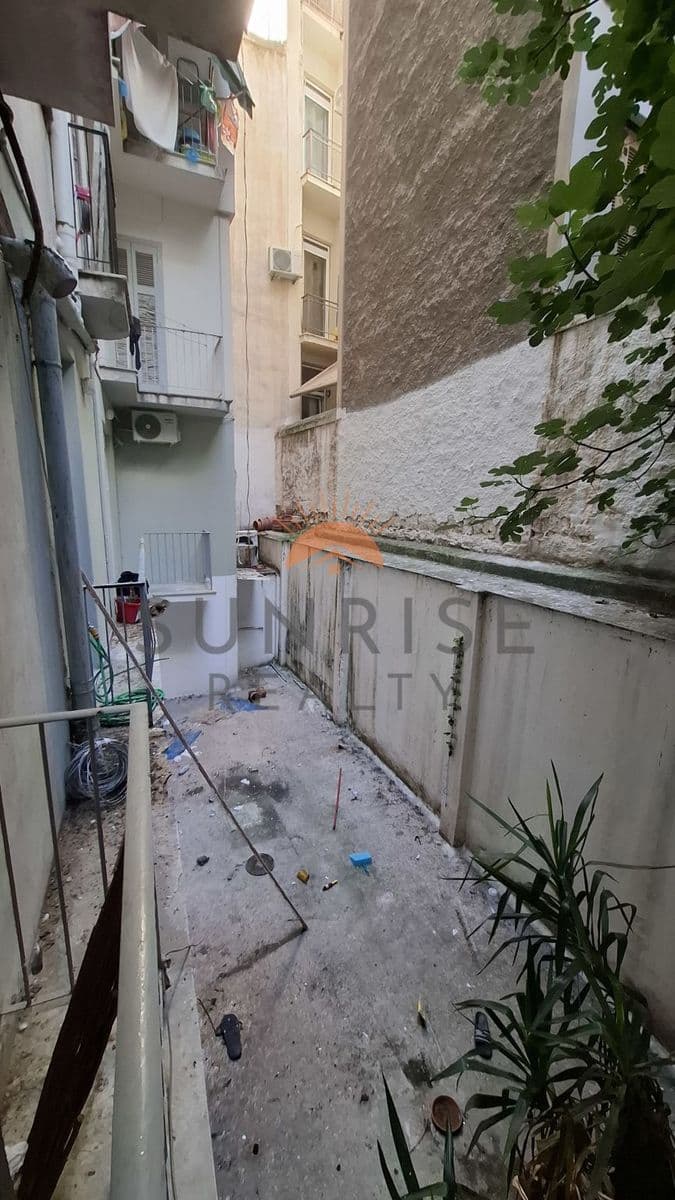 1-room Apartment, 48m² — Kipseli, built 1964 - 8