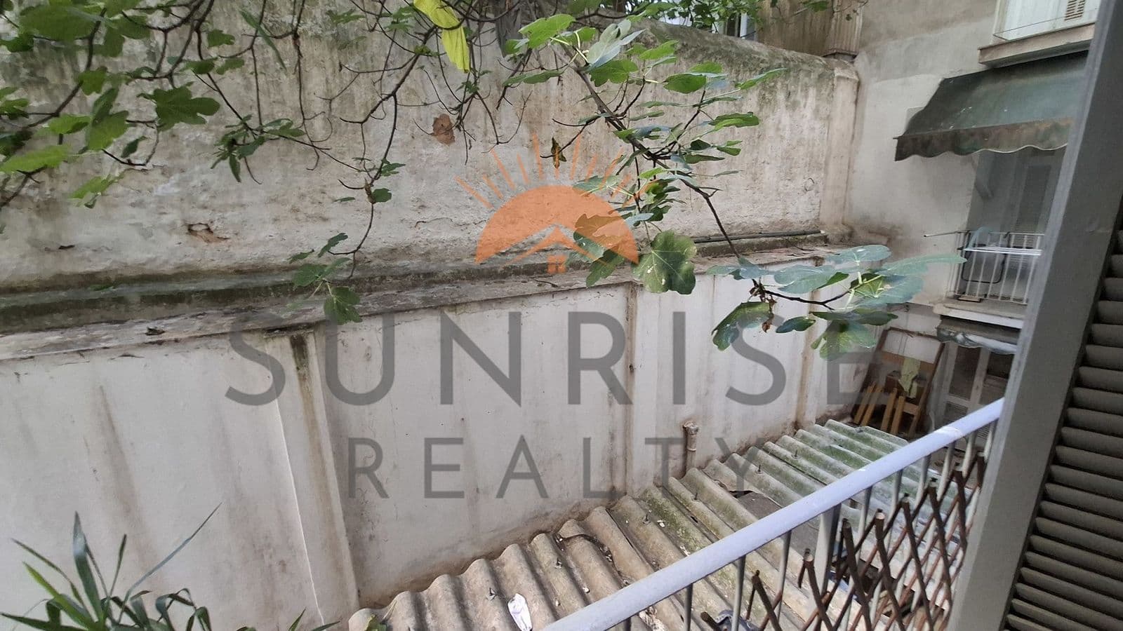 1-room Apartment, 48m² — Kipseli, built 1964 - 9