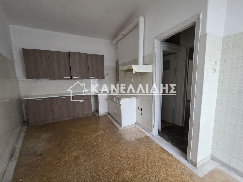 2-room Apartment, 100m² — Kipseli, built 1974 - 4