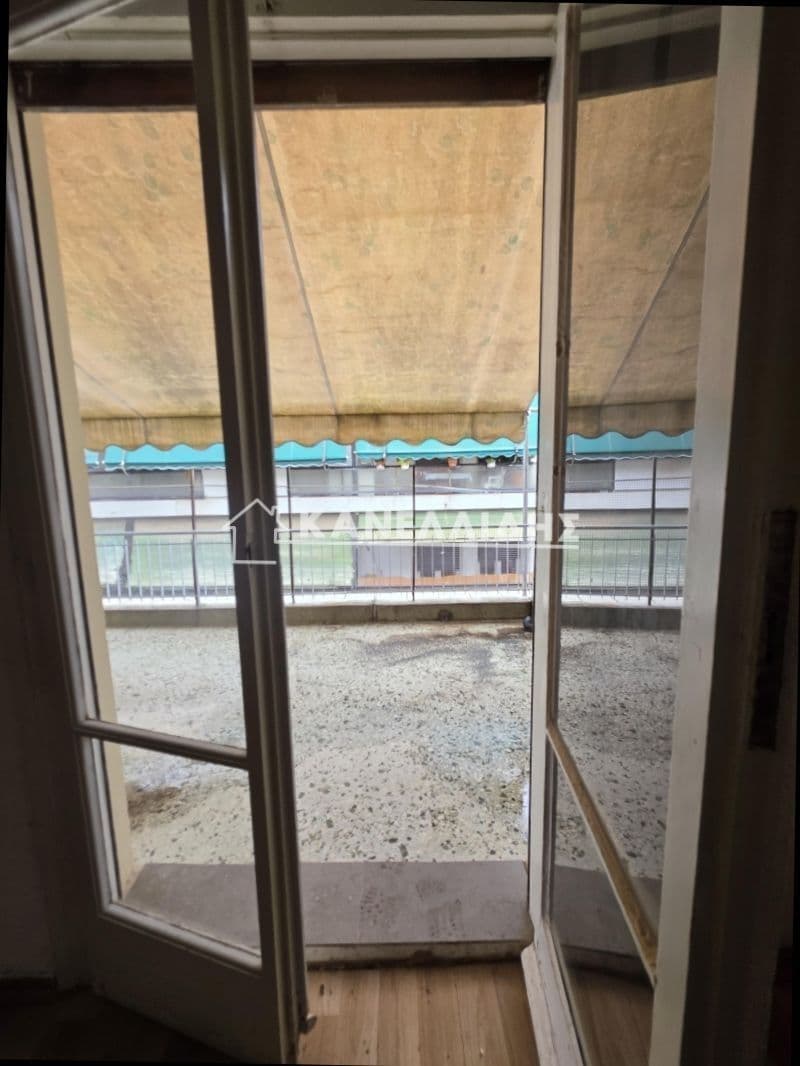 2-room Apartment, 100m² — Kipseli, built 1974 - 9