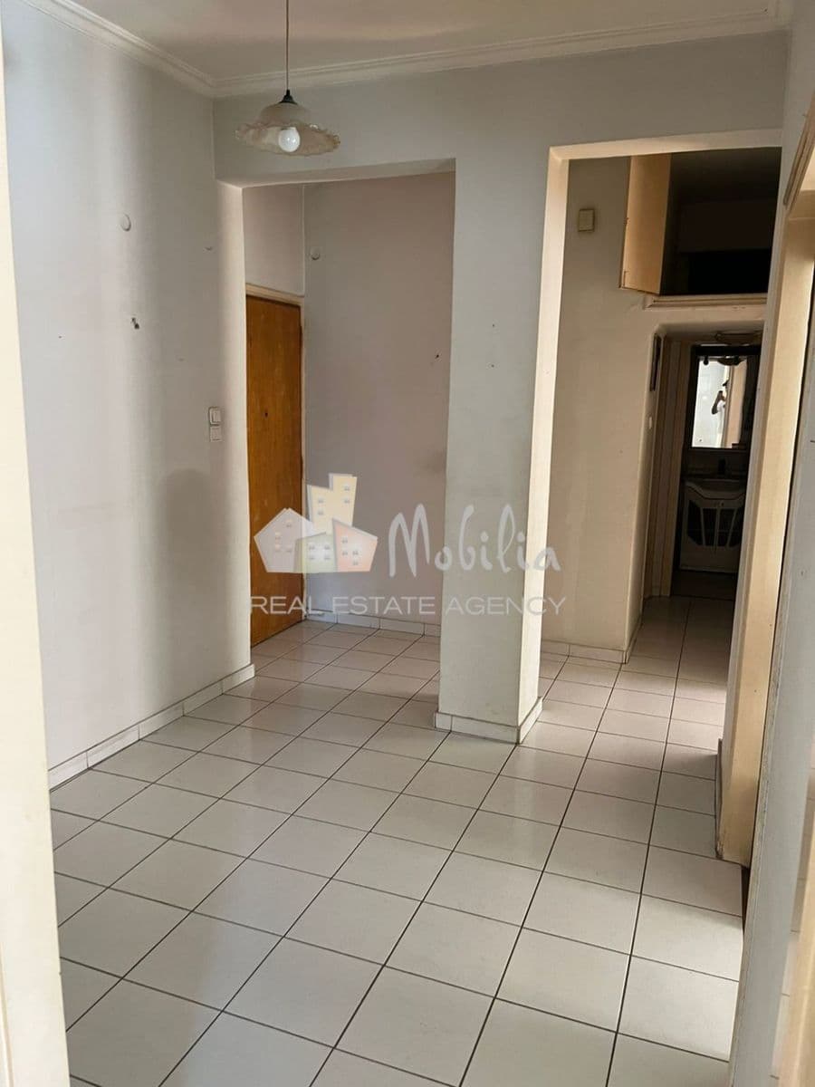 2-room Apartment, 71m² — Kipseli, built 1969 - 5