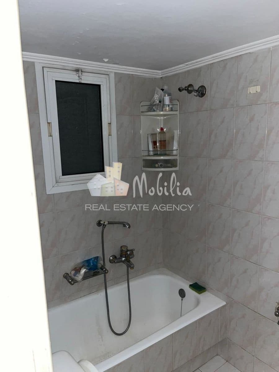 2-room Apartment, 71m² — Kipseli, built 1969 - 8