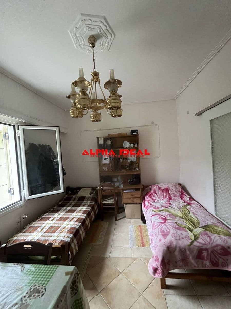 1-room Apartment, 52m² — Piraeus, built 1974 - 4