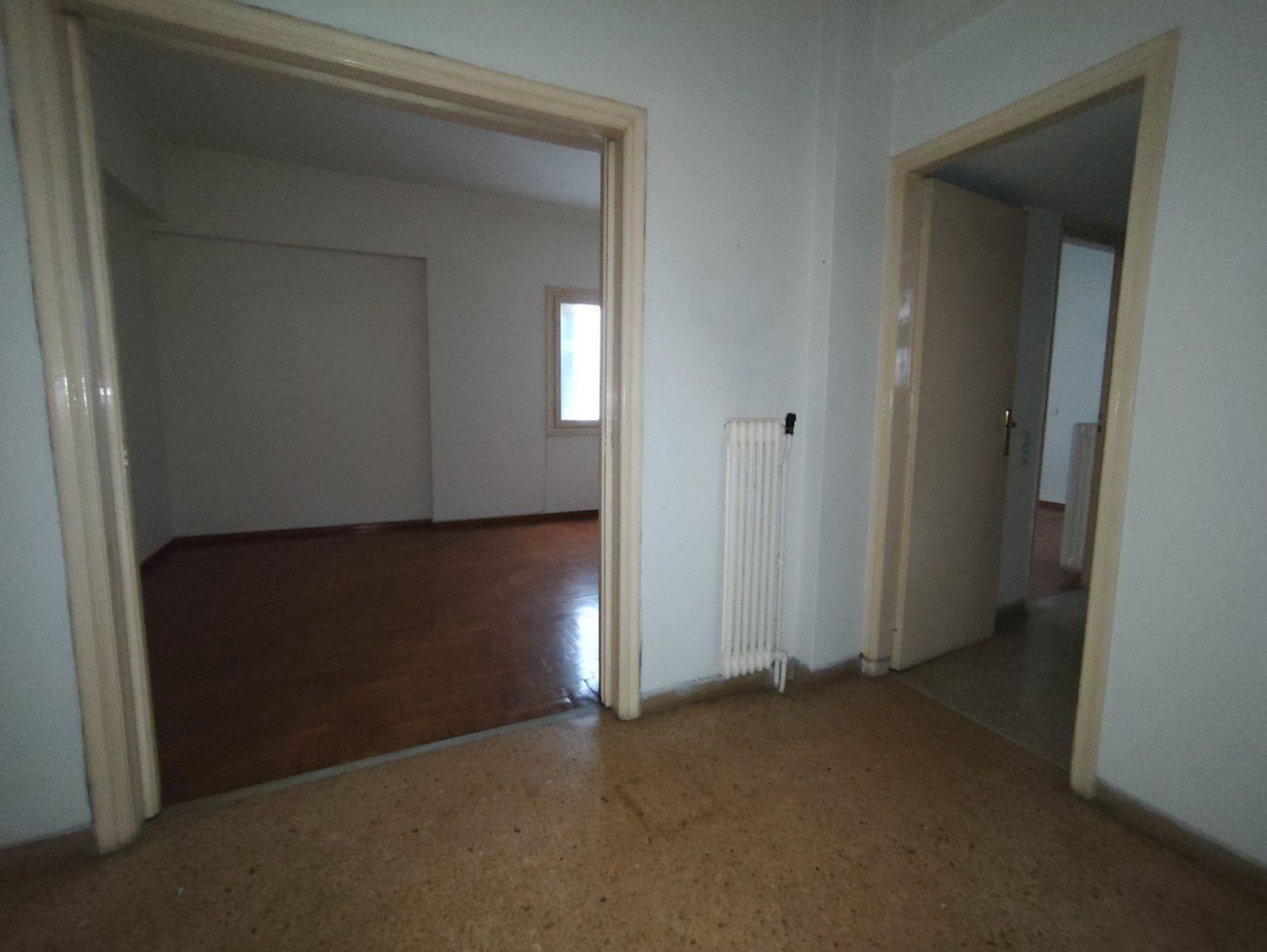 1-room Apartment, 55m² — Kipseli, built 1969 - 4