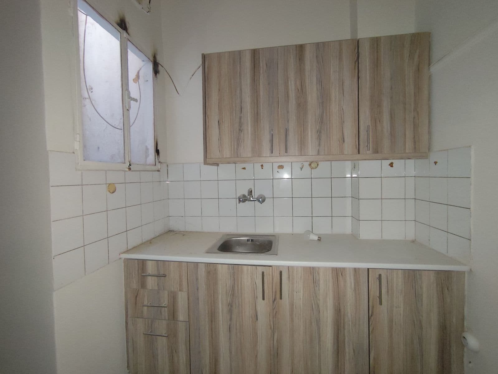 2-room Apartment, 90m² — Kipseli, built 1968 - 7