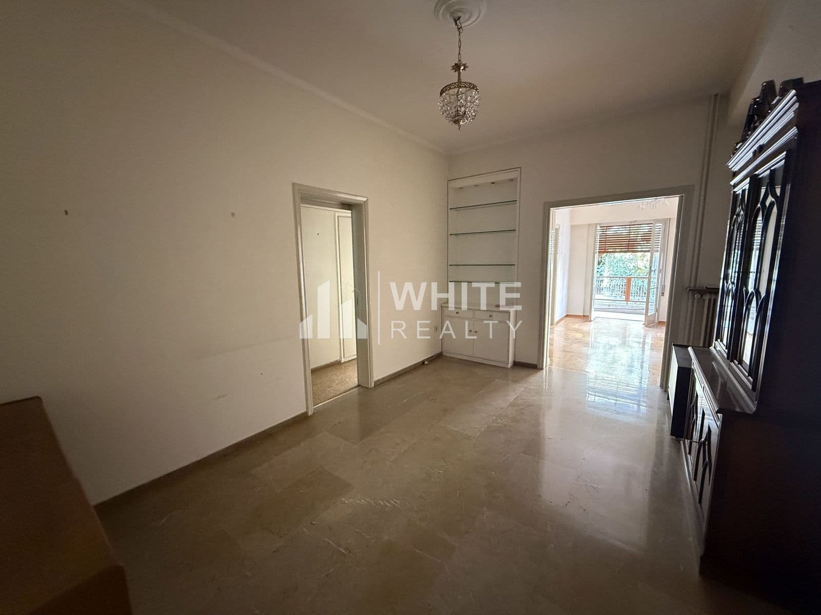 2-room Apartment, 91m² — Kipseli, built 1973 - 8