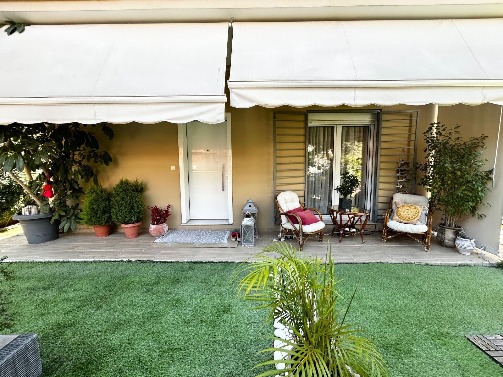 2-room Apartment, 81m² — Palaio Faliro, built 1972 - 1