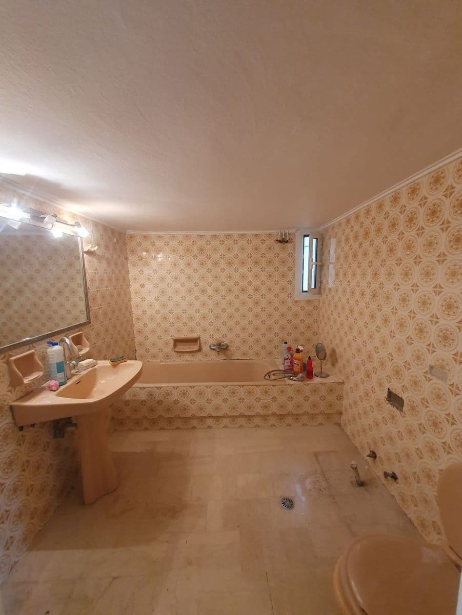 2-room Apartment, 105m² — Kipseli, built 1978 - 6