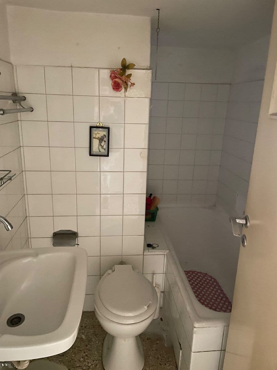 1-room Apartment, 53m² — Kipseli, built 1967 - 7