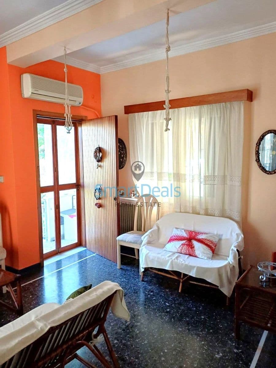 2-room Apartment, 73m² — Chalandri, built 1968 - 2