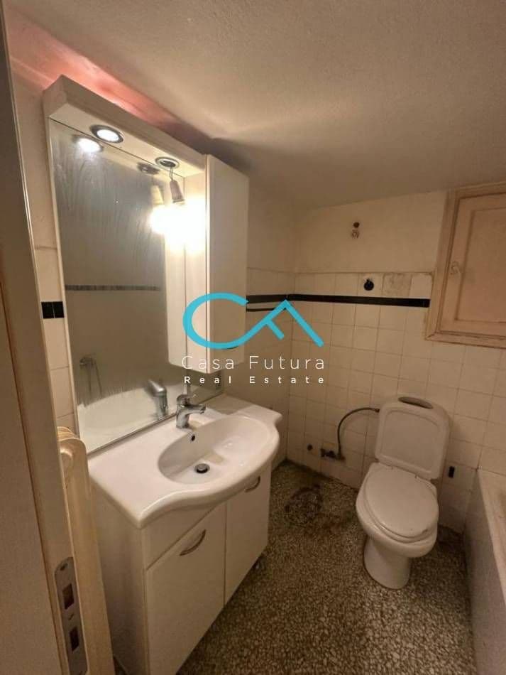 2-room Apartment, 75m² — Kipseli, built 1964 - 4