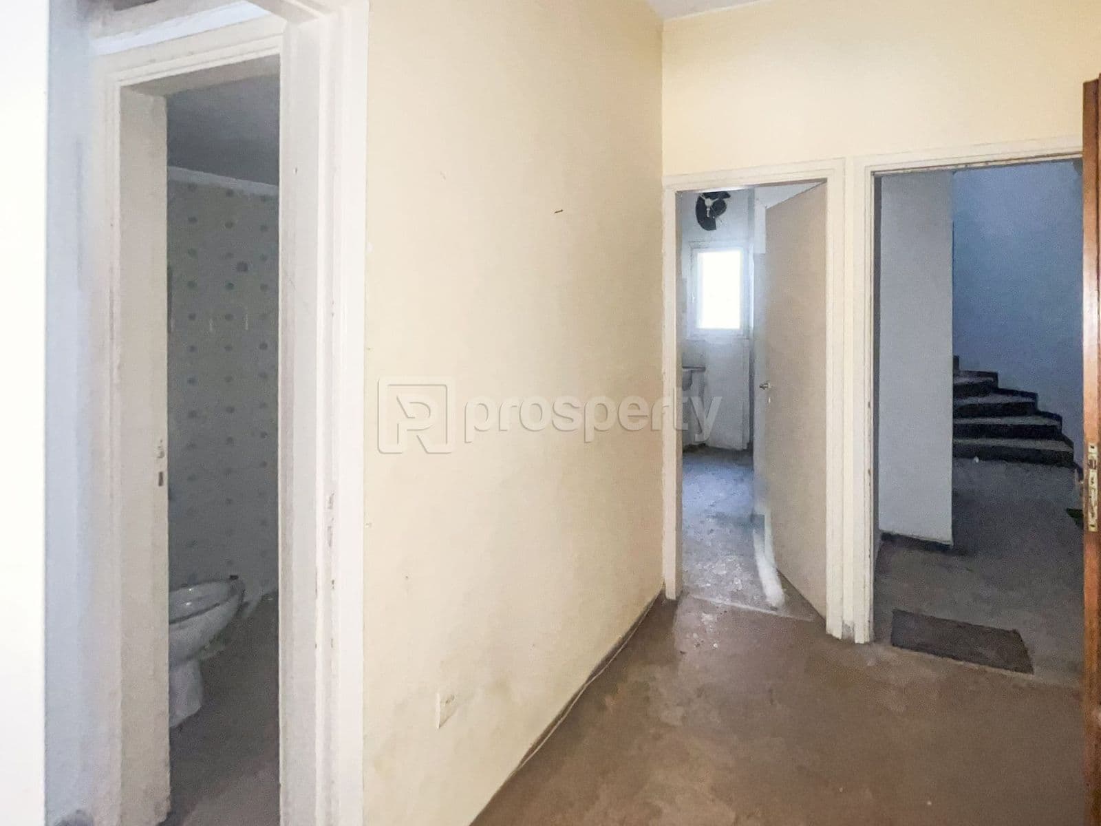 1-room Apartment, 50m² — Kipseli, built 1970 - 4