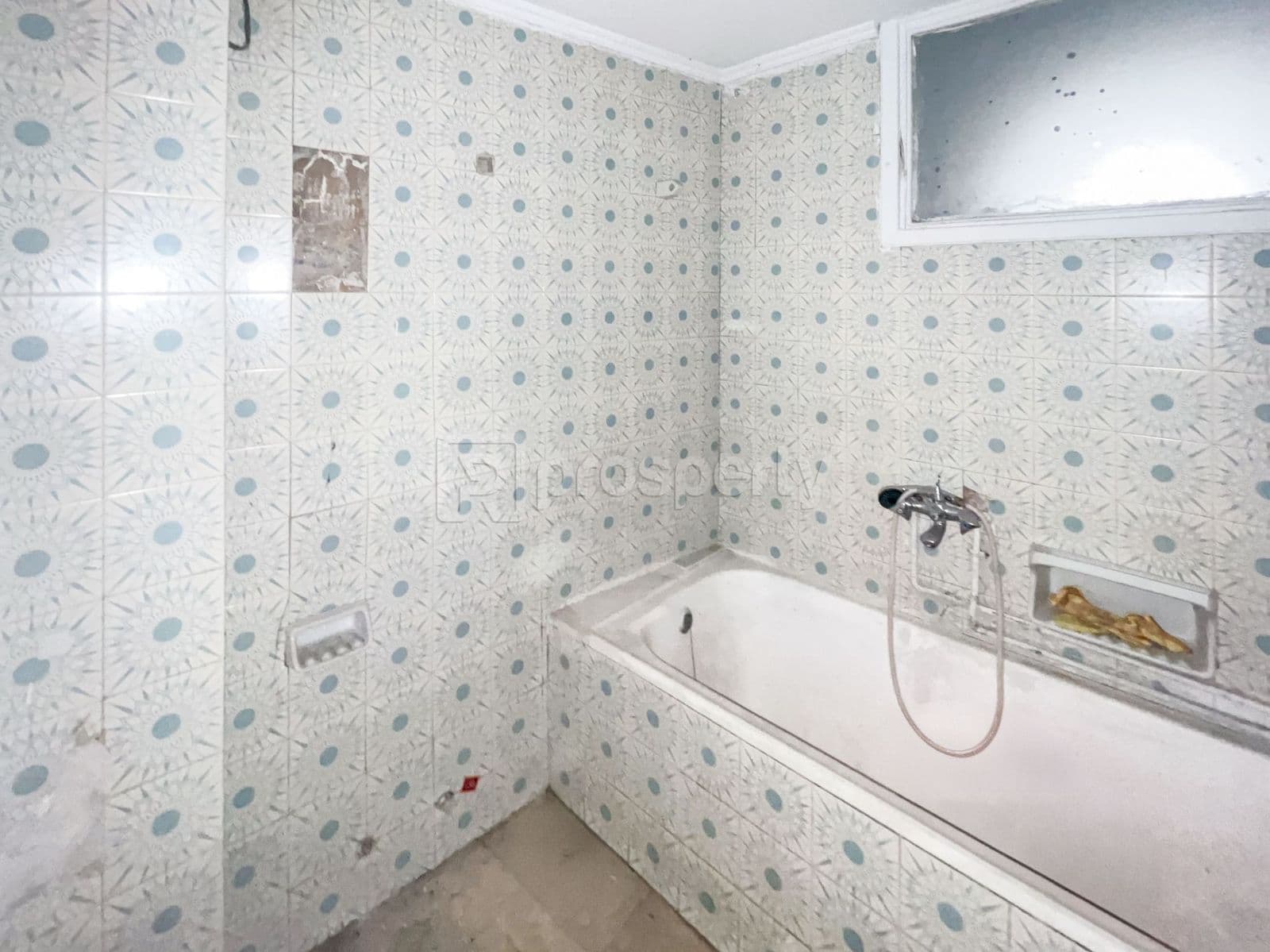 1-room Apartment, 50m² — Kipseli, built 1970 - 6