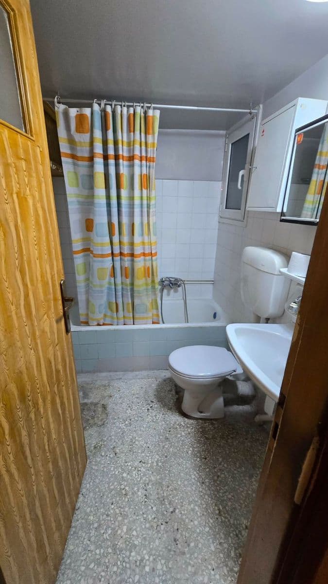 2-room Apartment, 70m² — Kipseli, built 1970 - 6