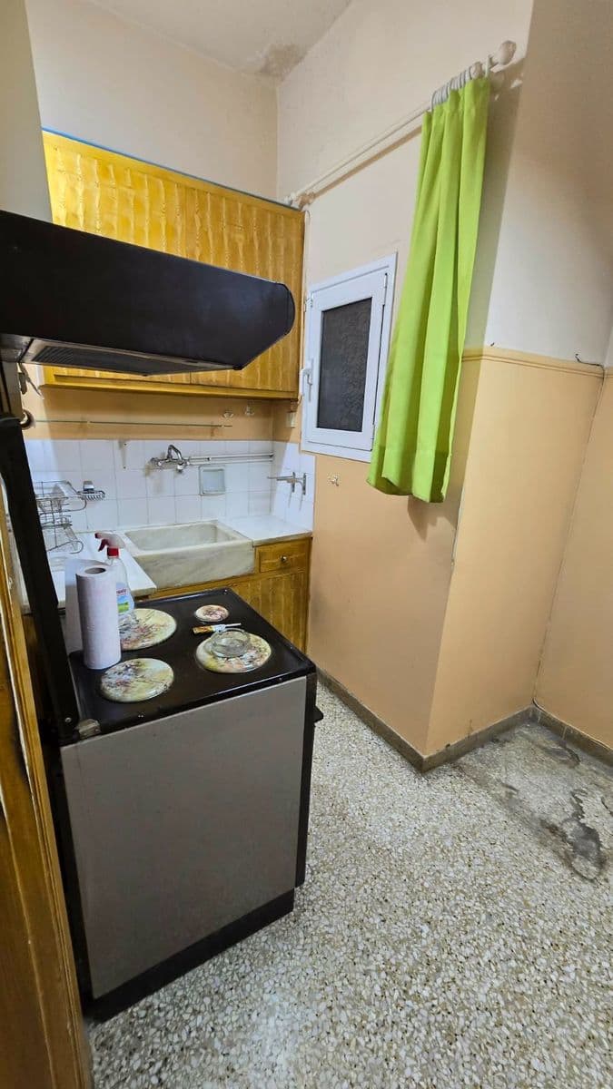 2-room Apartment, 70m² — Kipseli, built 1970 - 4