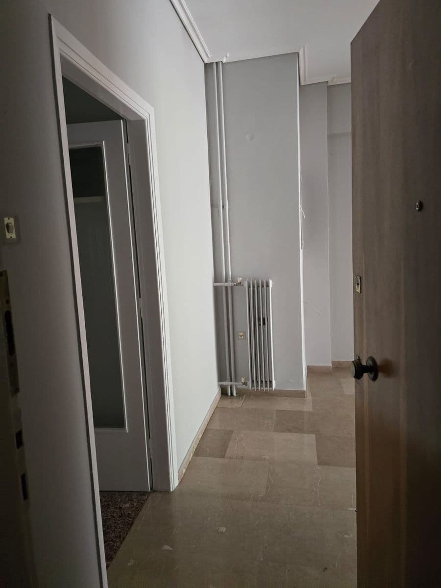2-room Apartment, 86m² — Nea Smyrni, built 1972 - 3