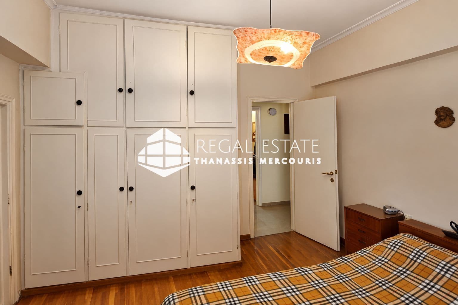 2-room Apartment, 130m² — Kipseli, built 1960 - 8