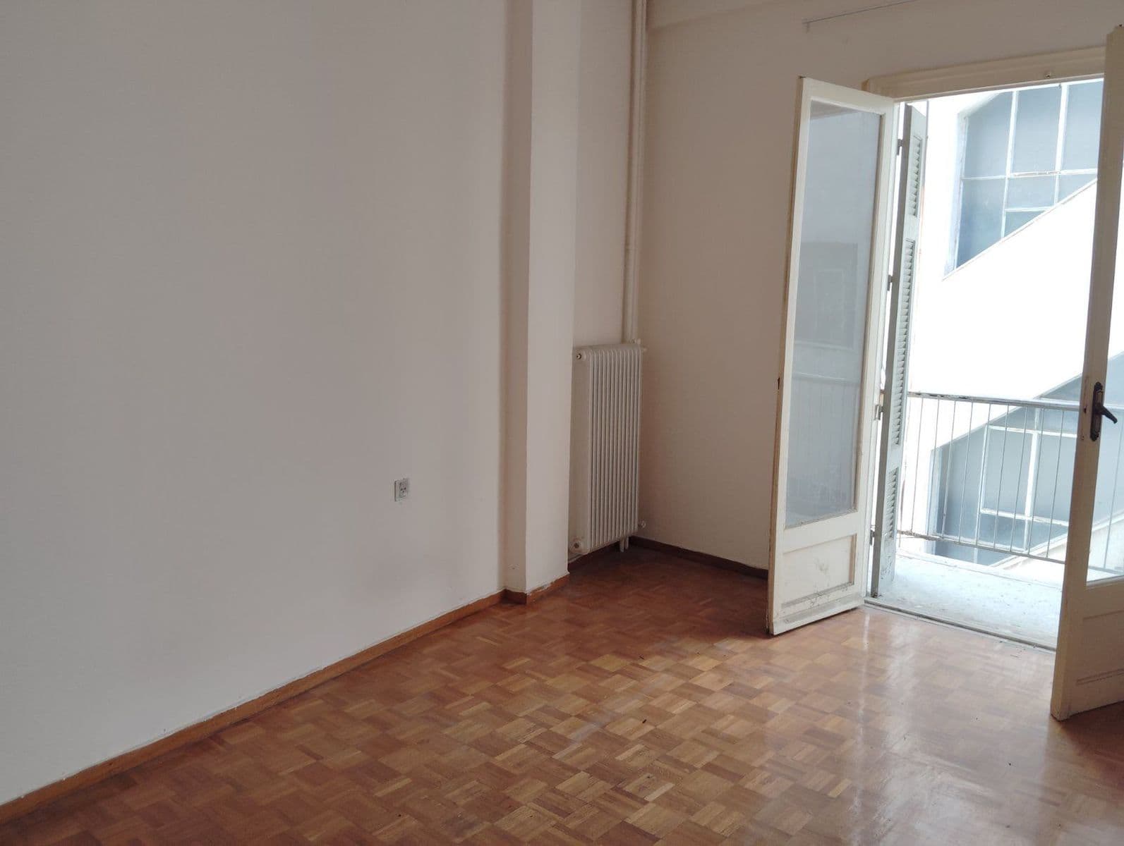 2-room Apartment, 97m² — Kipseli, built 1972 - 2