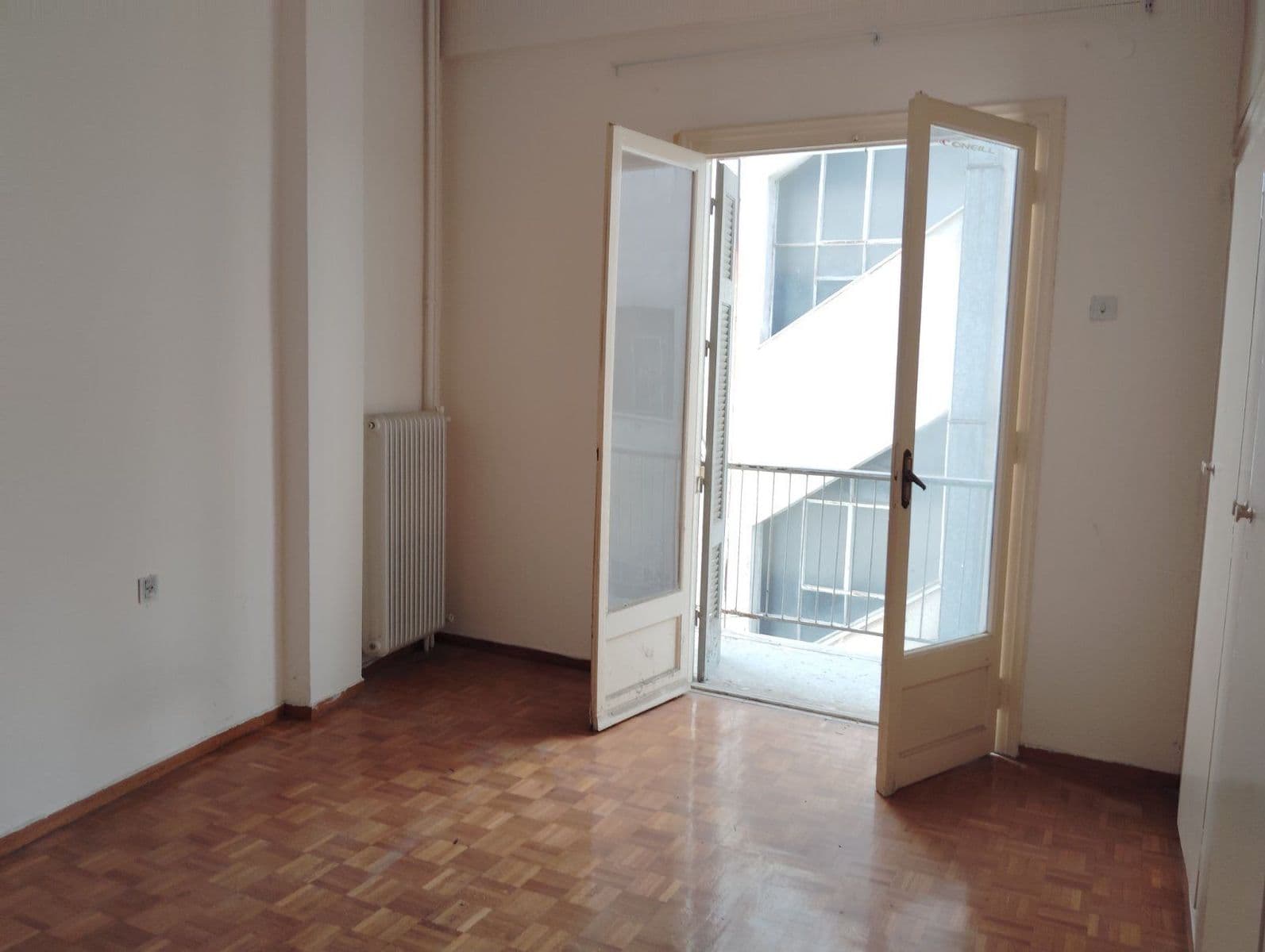 2-room Apartment, 97m² — Kipseli, built 1972 - 4