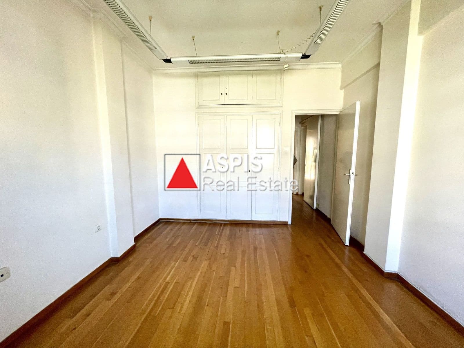 3-room Apartment, 103m² — Kipseli, built 1960 - 4