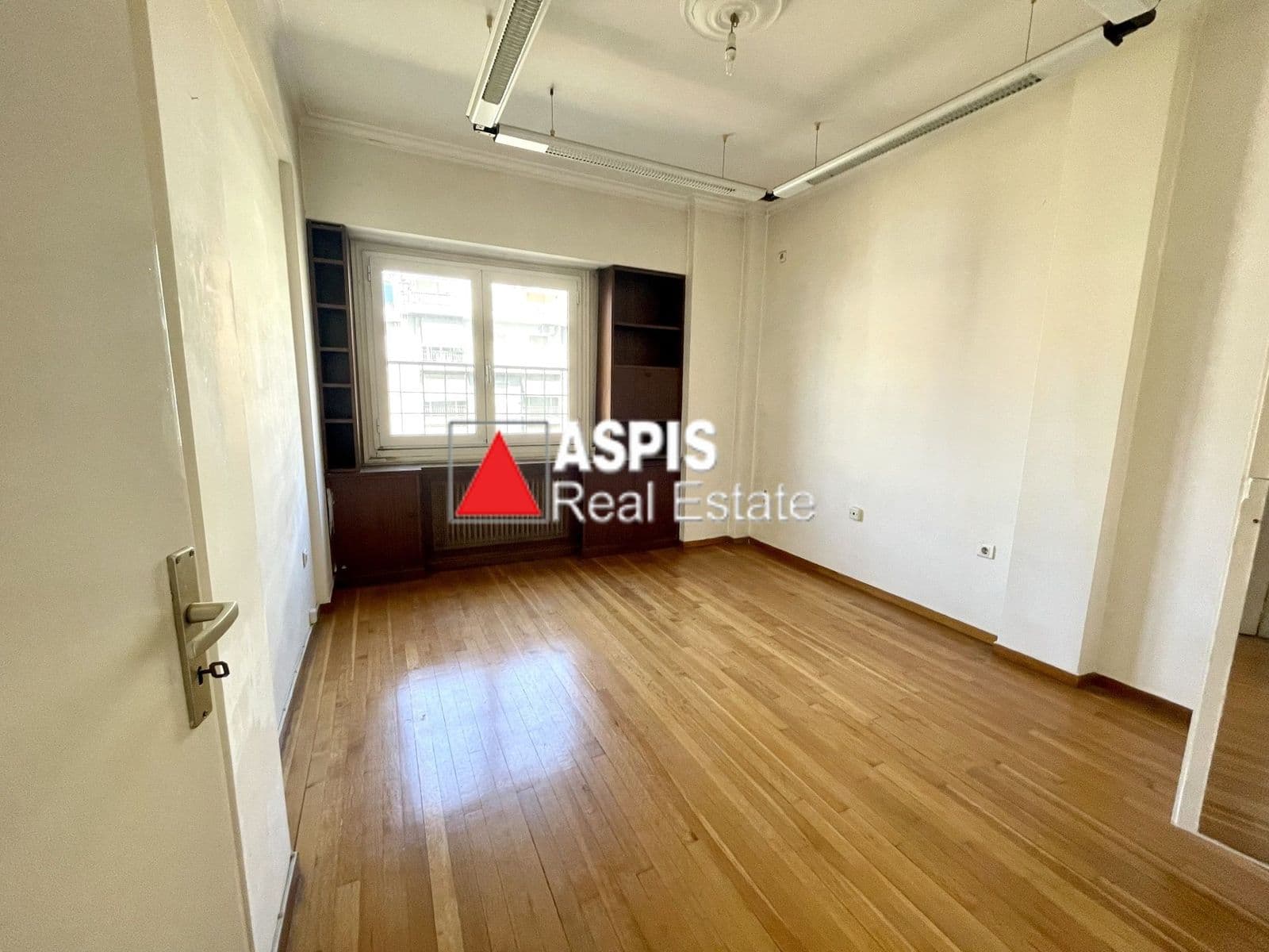 3-room Apartment, 103m² — Kipseli, built 1960 - 5