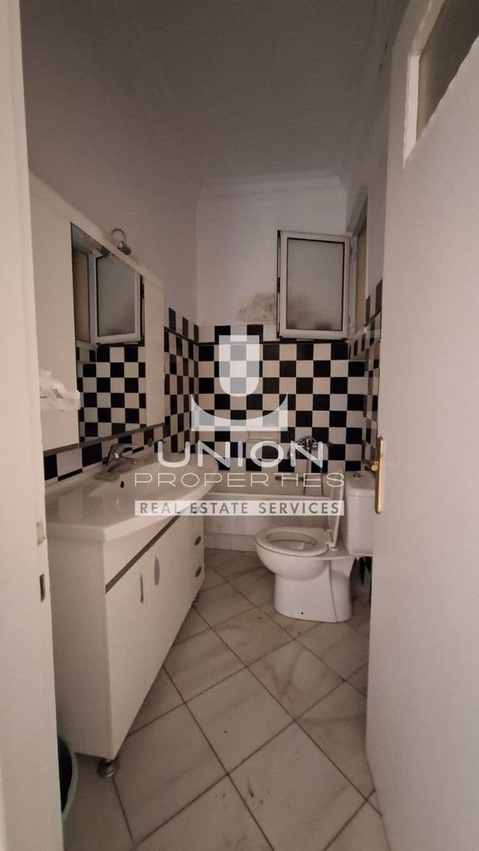 3-room Apartment, 132m² — Piraeus, built 1970 - 5