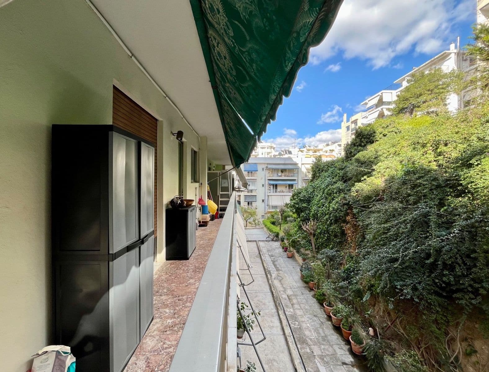 2-room Apartment, 85m² — Palaio Faliro, built 1975 - 2