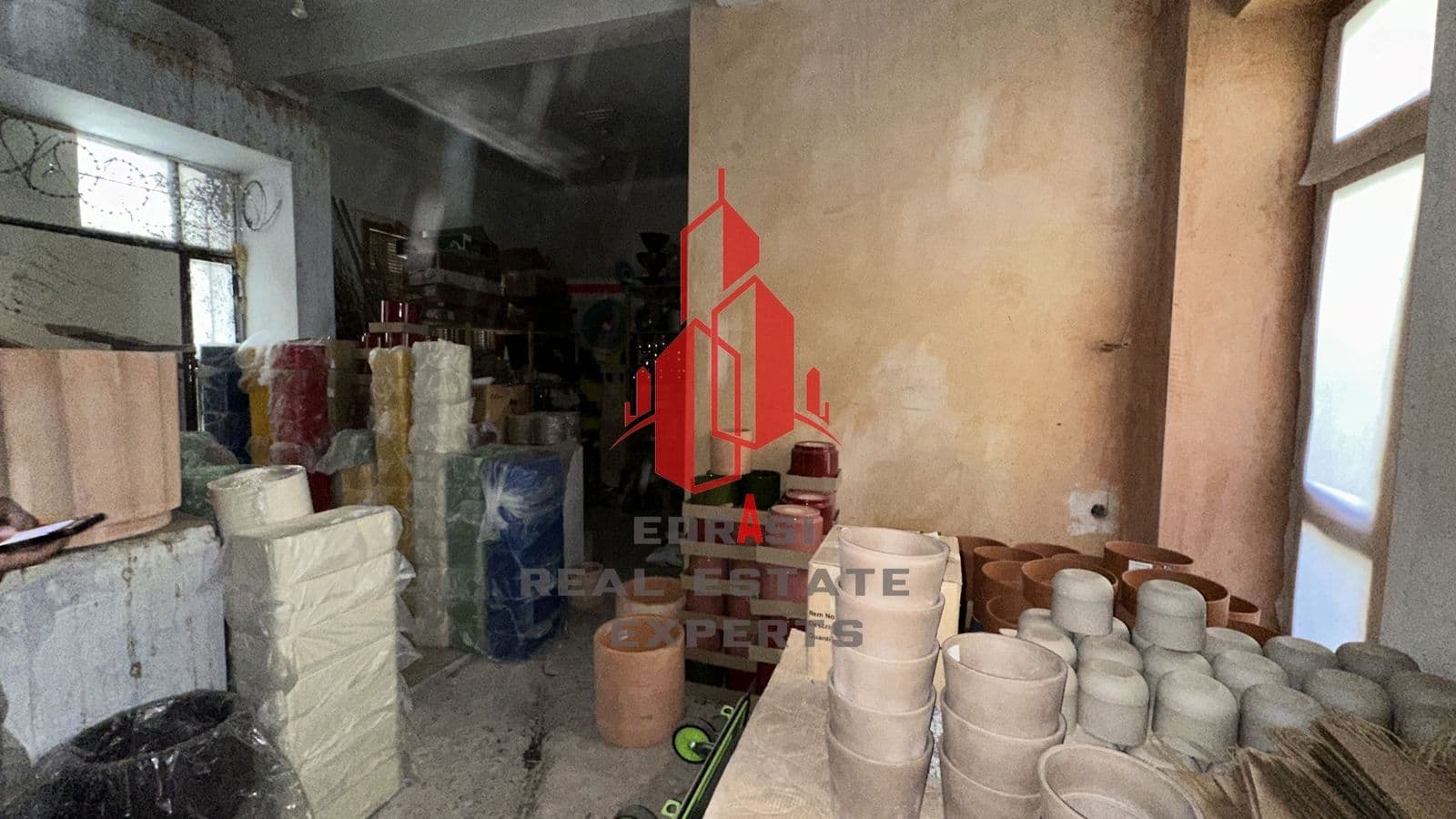 2-room Apartment, 160m² — Exarcheia, built 1950 - 3