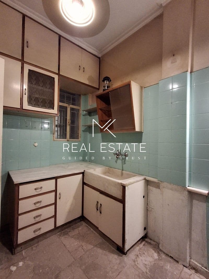 2-room Apartment, 103m² — Kipseli, built 1964 - 3