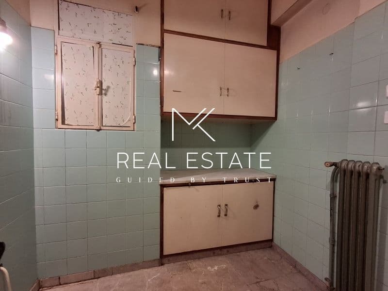 2-room Apartment, 103m² — Kipseli, built 1964 - 6