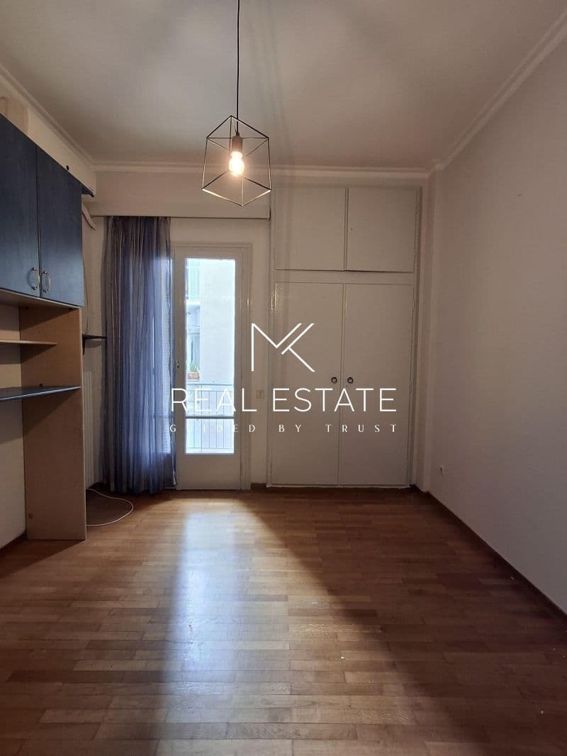 2-room Apartment, 103m² — Kipseli, built 1964 - 8