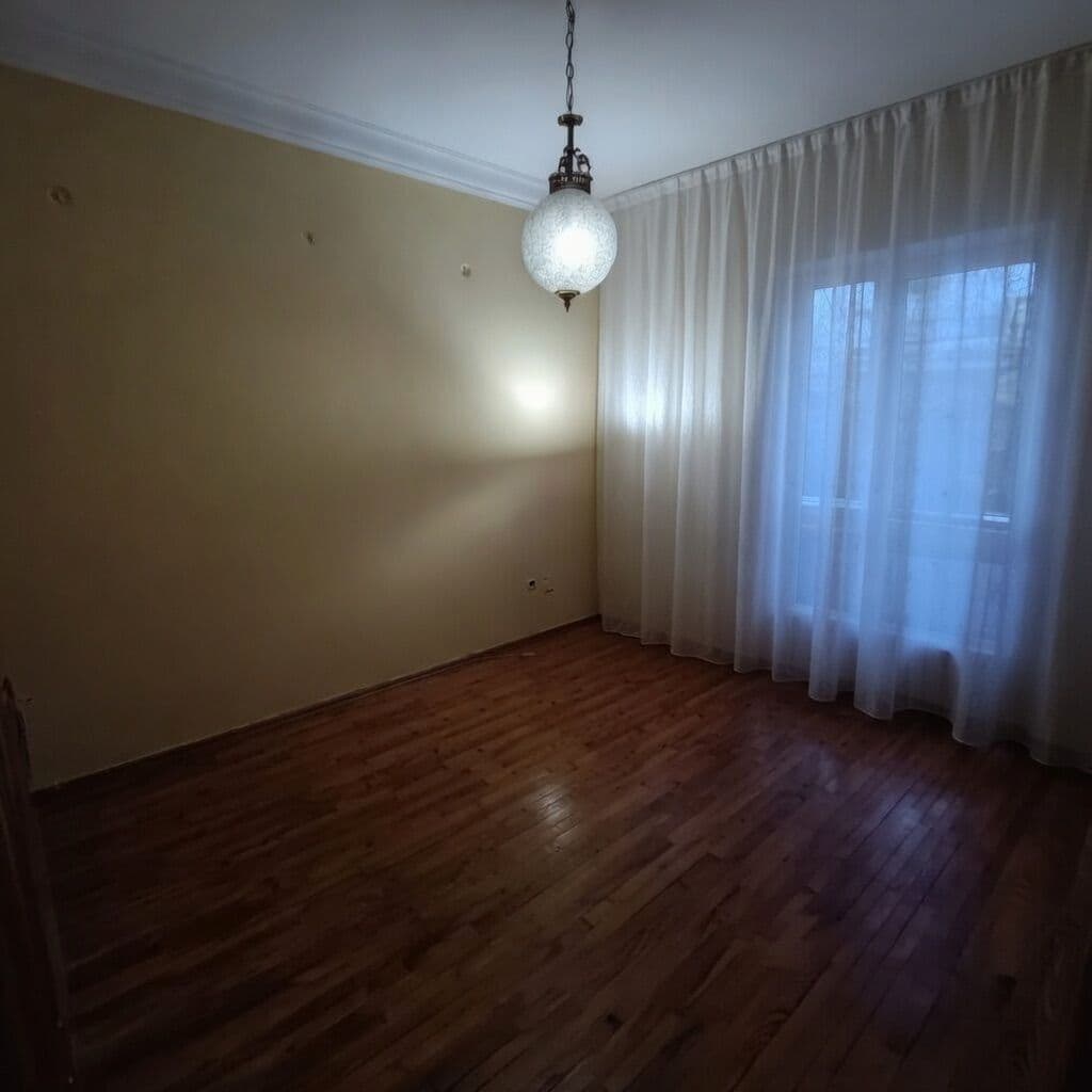 3-room Apartment, 90m² — Kipseli, built 1960 - 3