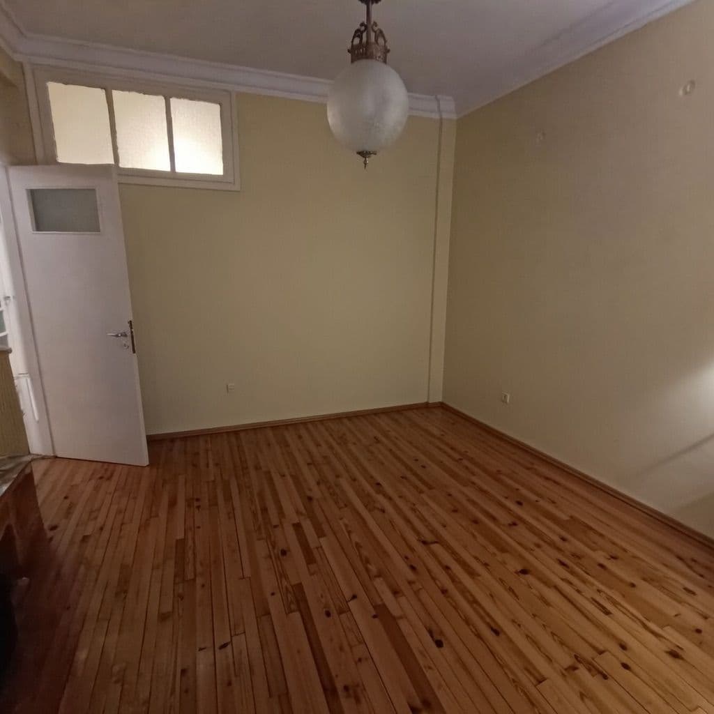 3-room Apartment, 90m² — Kipseli, built 1960 - 7