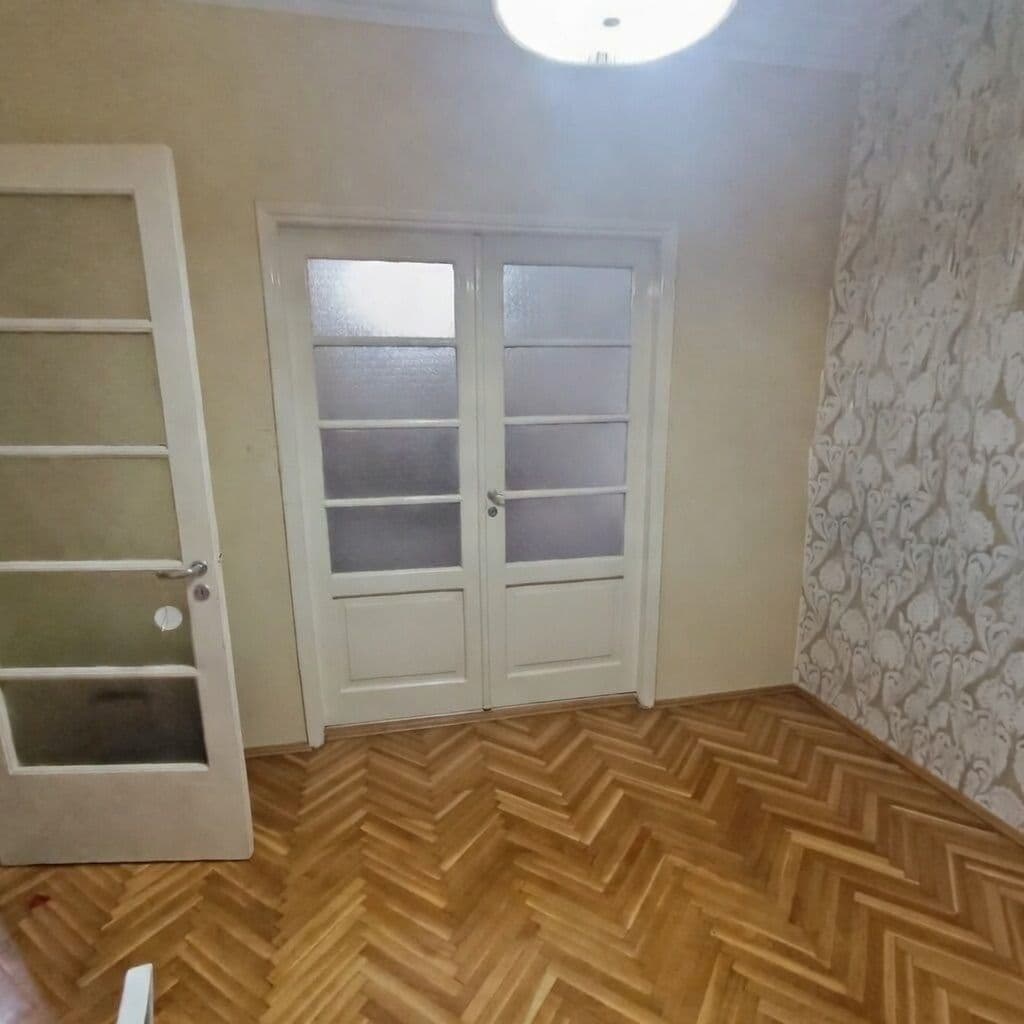 3-room Apartment, 90m² — Kipseli, built 1960 - 8