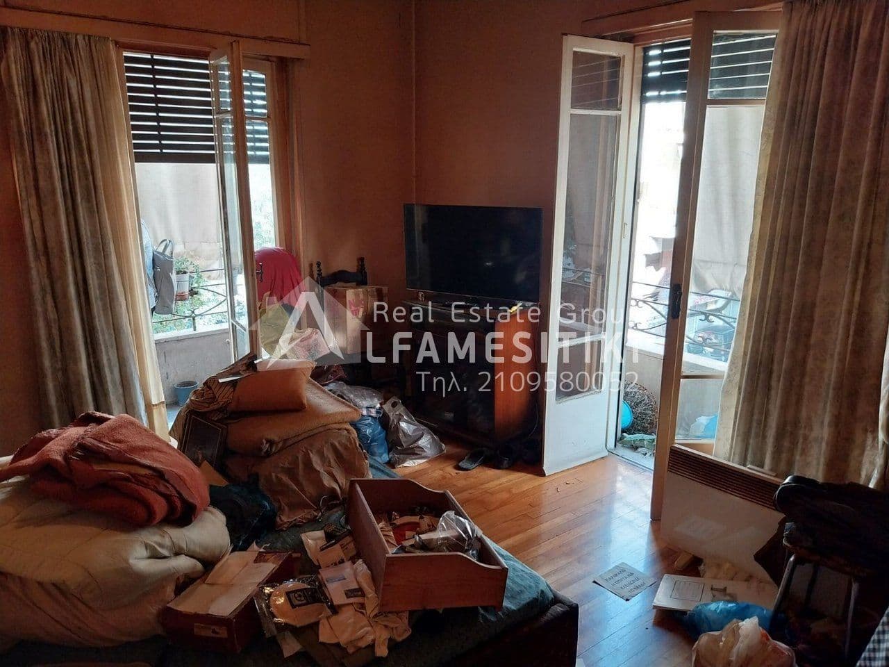 2-room Apartment, 90m² — Kipseli, built 1965 - 4