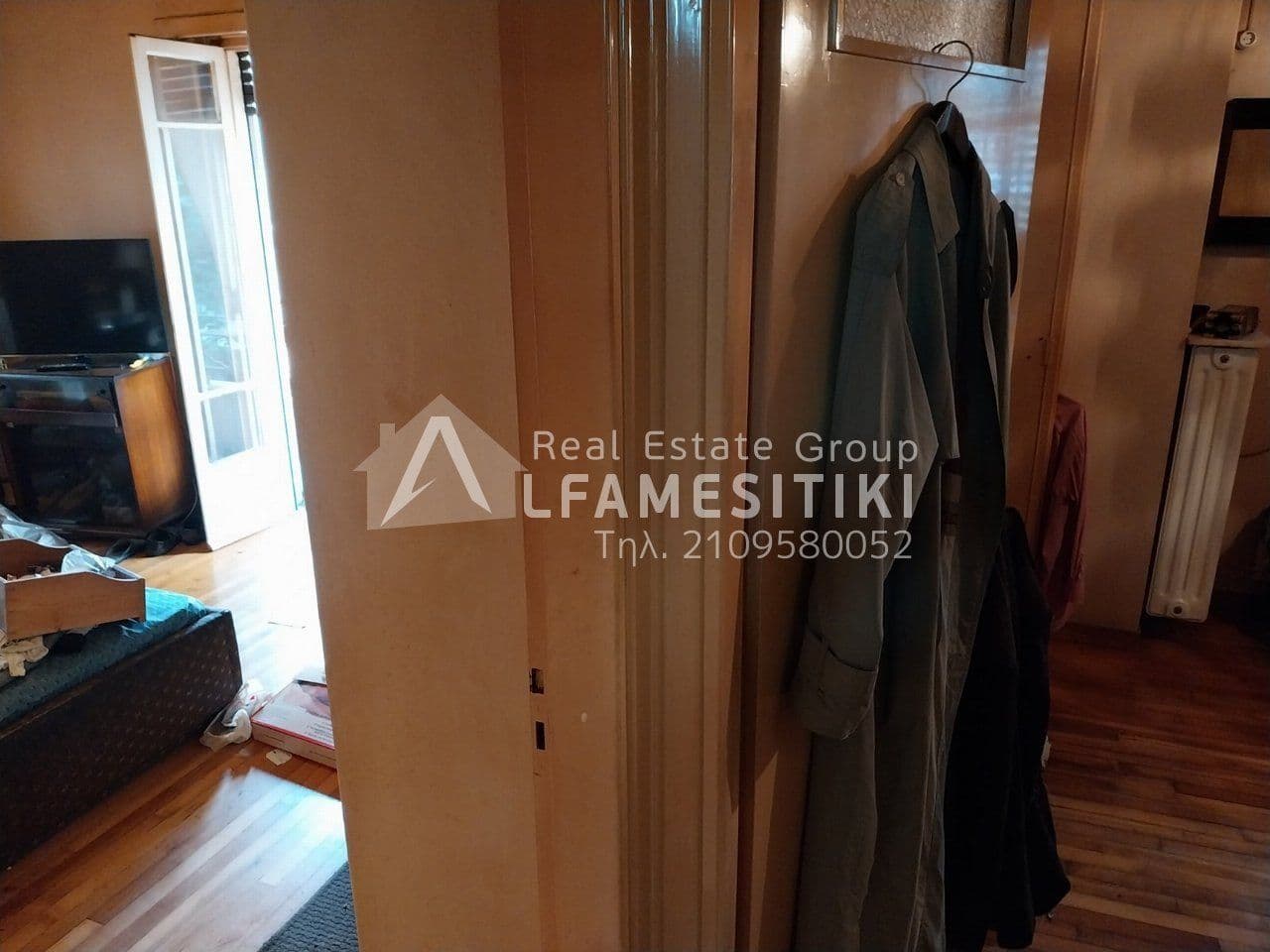 2-room Apartment, 90m² — Kipseli, built 1965 - 5