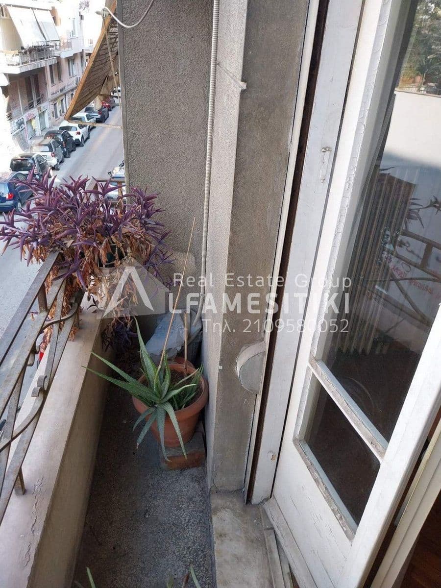 2-room Apartment, 90m² — Kipseli, built 1965 - 7